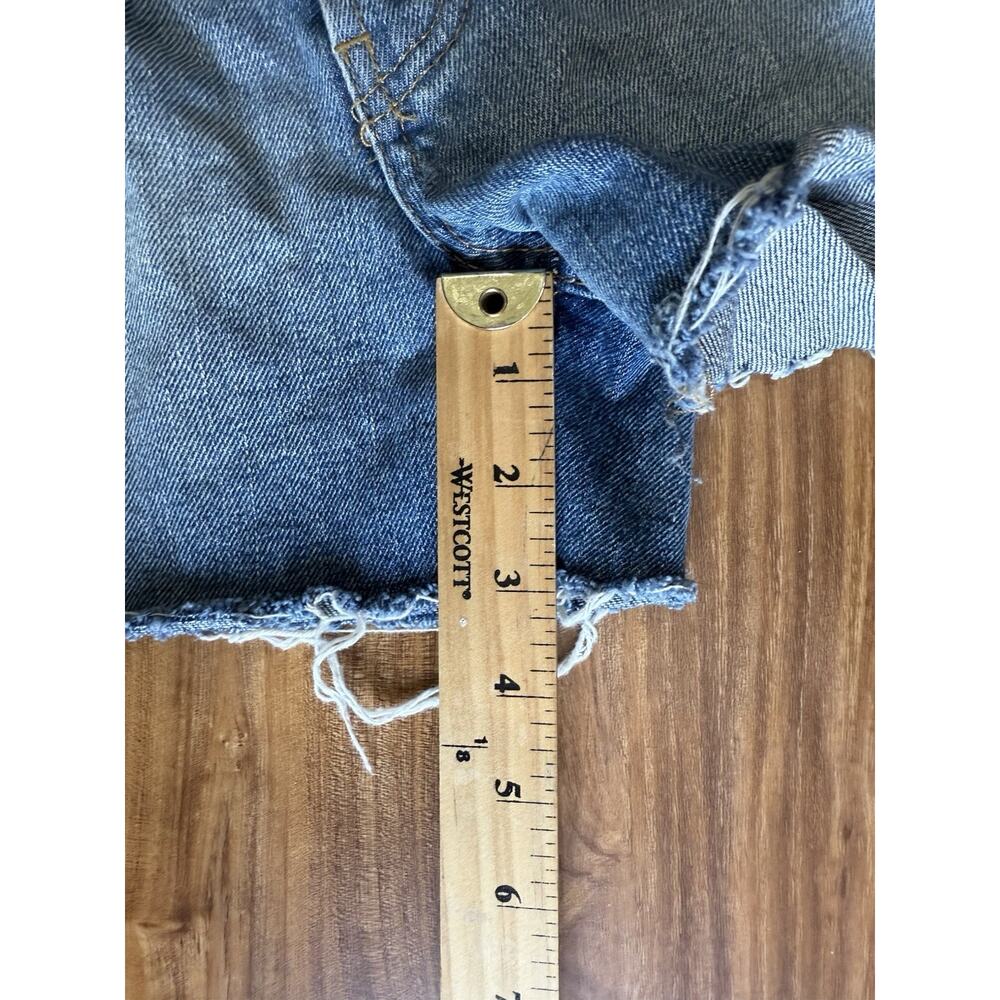 BDG Urban Outfitters‎ Women's Frayed Hem Shorts Light Wash Size 27 Boyfriend - Picture 7 of 7